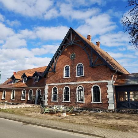 Inspektorenhaus Dobbin Ferienpension Екстер'єр фото