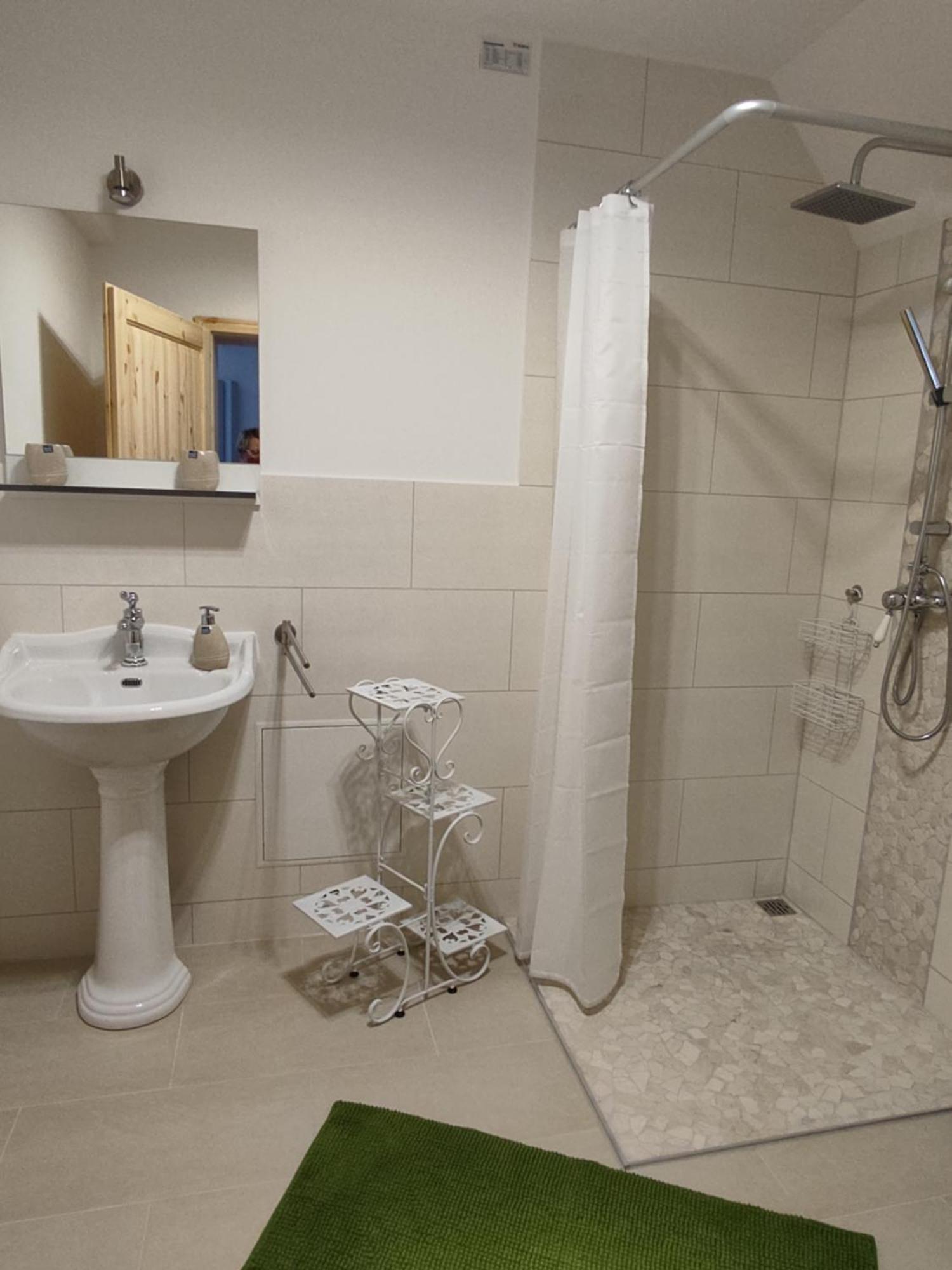 Inspektorenhaus Dobbin Ferienpension Екстер'єр фото